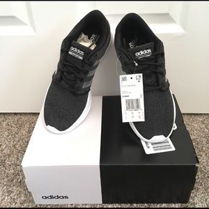 Adidas Qt sneakers Size 5 New With Tags